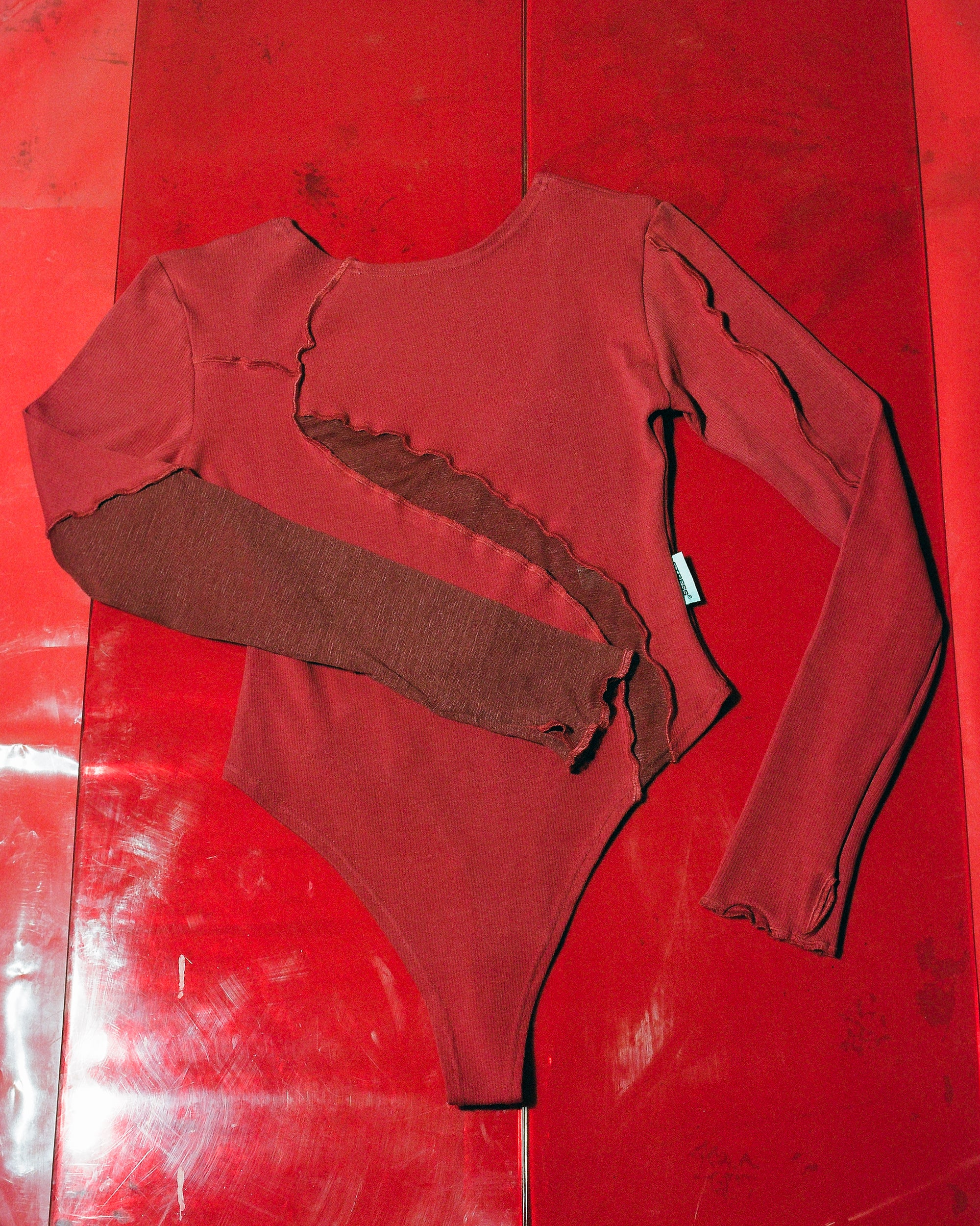 Red Ribbon Body Rib Body – STRESS STUDIO